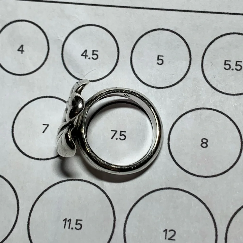 π Stunning RETIRED James Avery Sterling Silver Flower Ring π - Picture 10 of 10